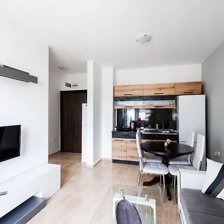 Lifestyle 6 Apartman Napospart